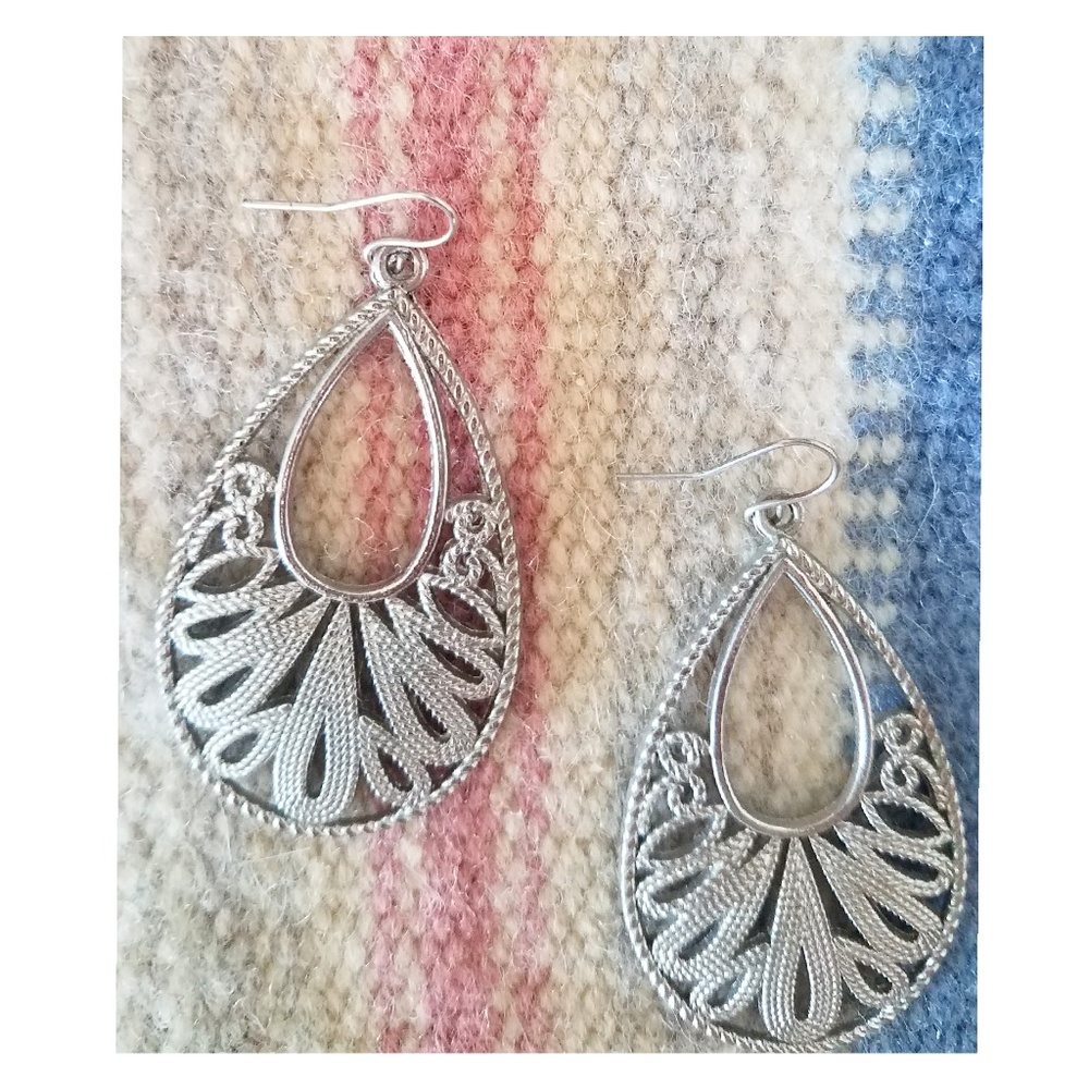 🔸️ Earrings - 💥Bundle & Save💥